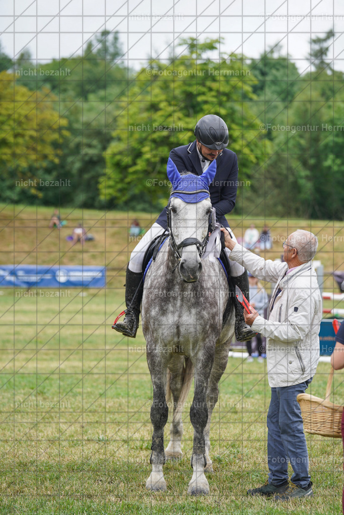 20230702-FAH03114 | Grafing, Grafing - Aiterndorf, Reitturnier, Turnierfotografen Bayern, Ebersberg, München, Turnierbilder, Reitsportfotos, Fotoagentur Herrmann, Pferdeshooting, Hochzeitsfotograf für Reiter, Pferdefotograf