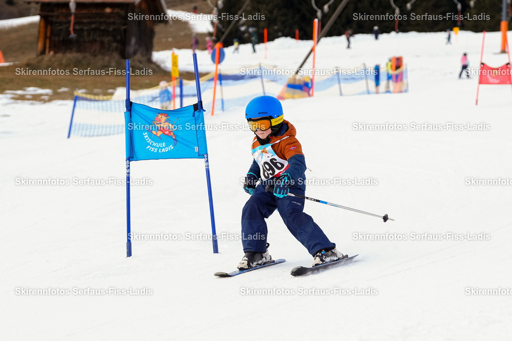 SRF_02.01.2026_0943 | Skirennfotos,Serfaus,Fiss,Ladis,Kinderskirennen,Winter,Tirol,Oberland,skirace,SFL,feelfree,weil wir's genießen,ski,Ski,skifahren,Sonnenplateau, - Realisiert mit Pictrs.com