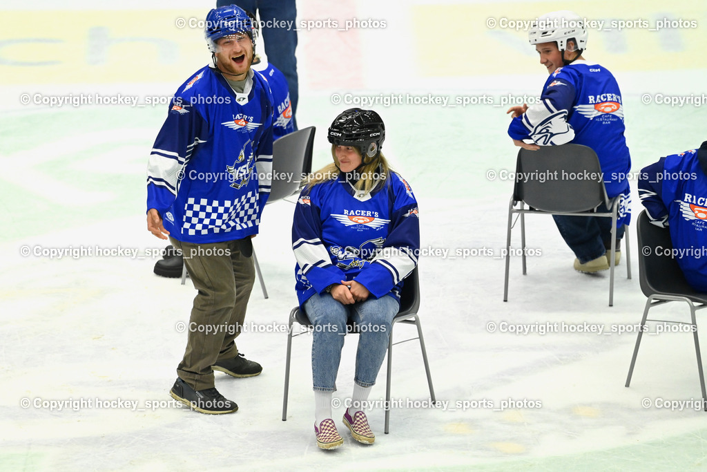 EC IDM WÄRMEPUMPEN VSV vs. FTC-TELEKOM JÉGKORONG | Racers Pausenspiel Reise nach Jerusalem, EC IDM WÄRMEPUMPEN VSV vs. FTC-TELEKOM JÉGKORONG, EC IDM WÄRMEPUMPEN VSV vs. FTC-TELEKOM JÉGKORONG am 19.10.2025 in Villach (Stadthalle Villach), Austria, (Photo by Bernd Stefan)