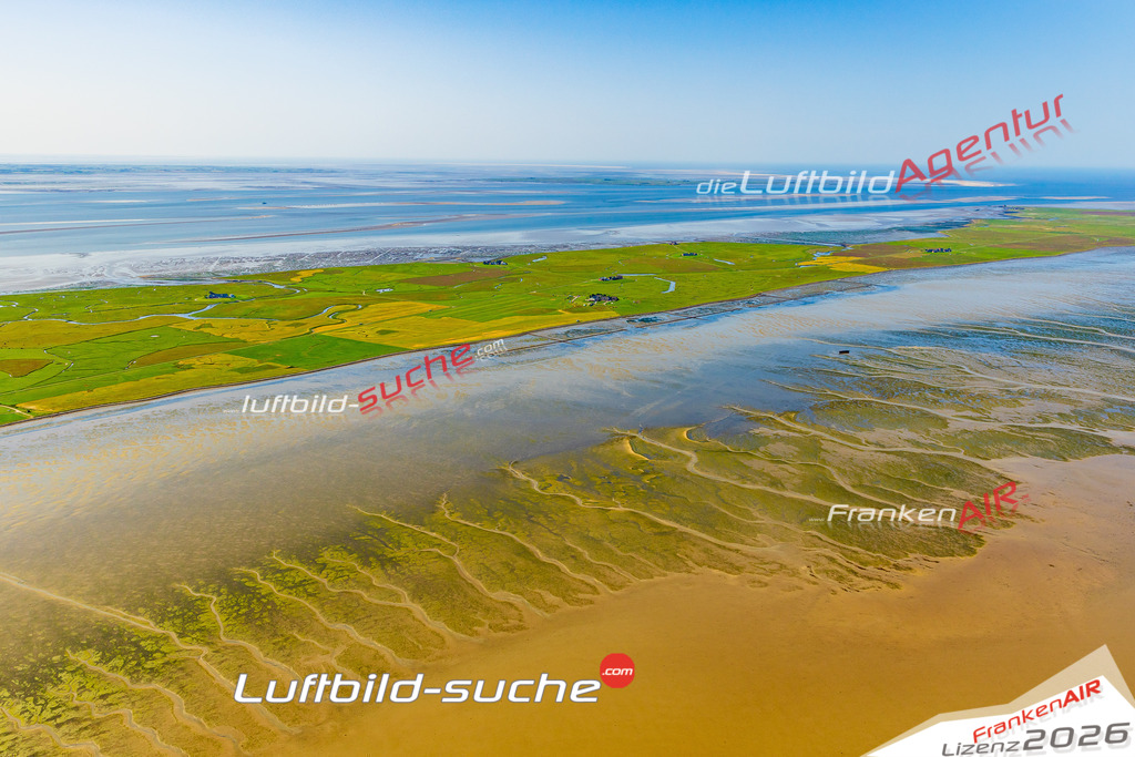 Luftbild Vs Google Maps  Nordsee Ufer Watt  Langeneß -Das Luftbild wurde 2025 vom UL-Flugzeug heraus erstellt ( keine Drohnenluftbilder ) - Hochauflösende Luftaufnahme -Nicht vergleichbar mit Google Maps oder Satelittenbilder- Die Geschenkidee !Mit Lizenz und Bildrechte bestellbar