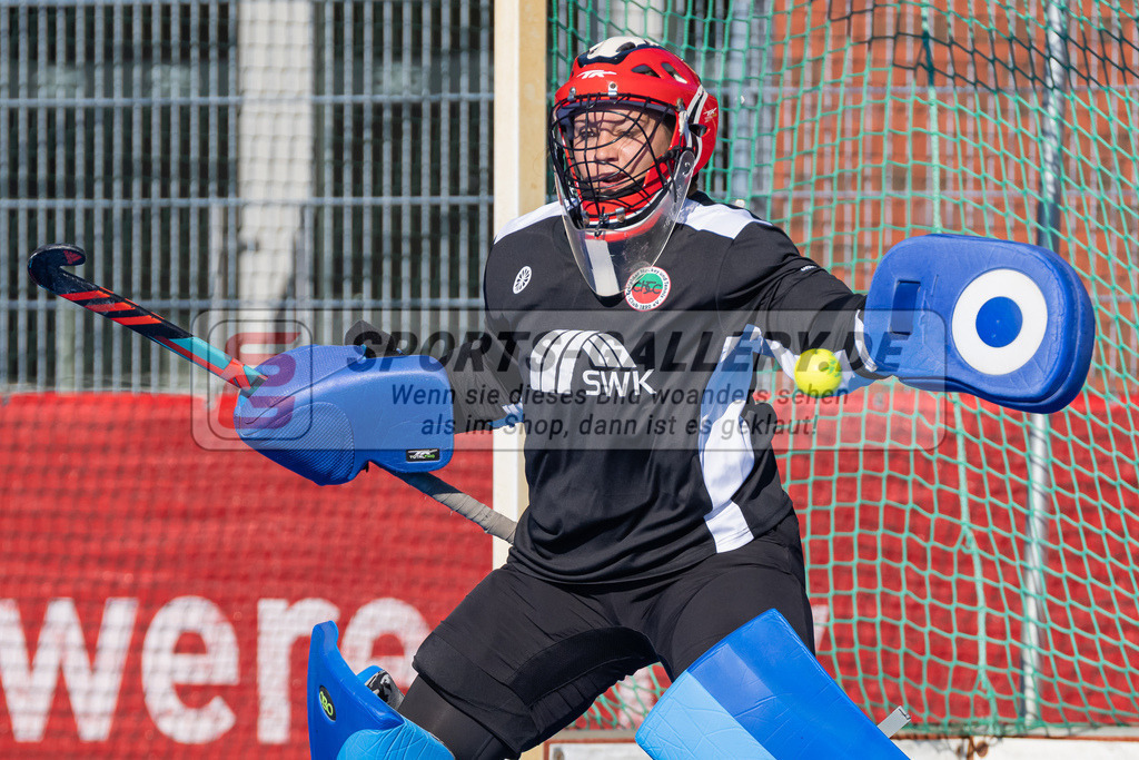 HK_20221009_100615-2 | 2. Bundesliga Damen Crefelder HTC - Hannover 78 am 9.10.2022 Crefelder HTC, Krefeld , Gillessen Jana ( Torfrau Crefelder HTC #2 )