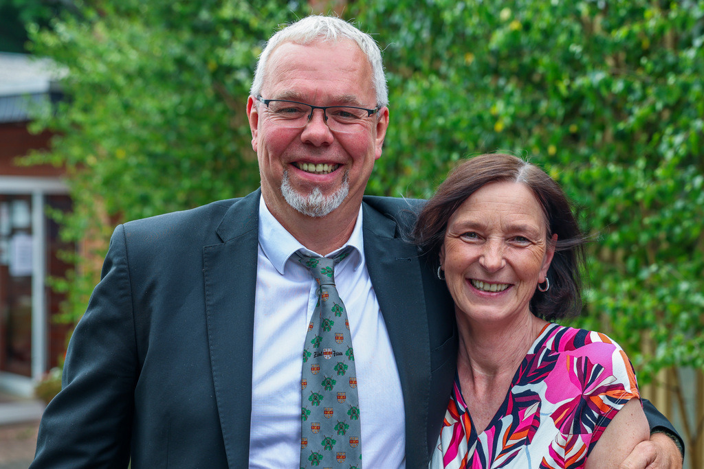 top-top.de-250627-035 | Foto, Video, Fotografie, Videografie, Fotobox, DJ, Discjockey, Musik, Musikbox, Veranstaltung, Photobooth, Amazon, Ebay, Buchtipp, Bestseller, Autor, Verlag, Buch, Wesel, Hamminkeln, NRW, Dinslaken, Rees, Drohne, Hochzeit, Party, Fotobox, Wesel, Fotograf