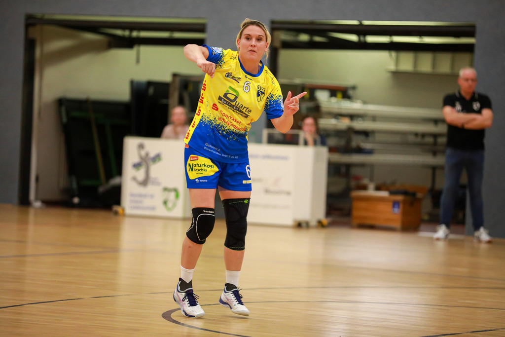 HcTvRhedeII_SvNeukirchen_150924_136 | Bildergalerie von Sport-Ereignissen aber auch von weiteren spannenden Dingen - nicht nur vom Niederrhein. In Anlehnung an den bekannten Spruch von Hanns Dieter Hüsch heißt das Motto: "Niederrhein ist überall".  - Realisiert mit Pictrs.com