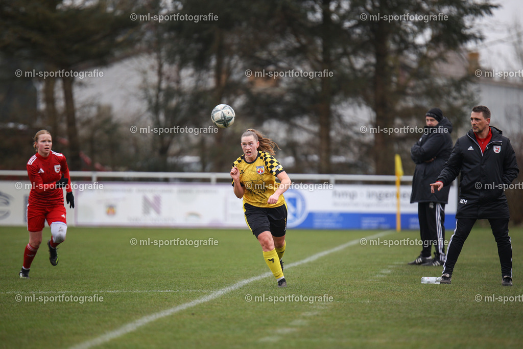 Fußball I Frauen I Saison 2025/2026 I Oberliga Schleswig-Holstein I 14. Spieltag I SV Frisia 03 Risum-Lindholm - SV Wahlstedt | ml-sportfotografie - Realisiert mit Pictrs.com