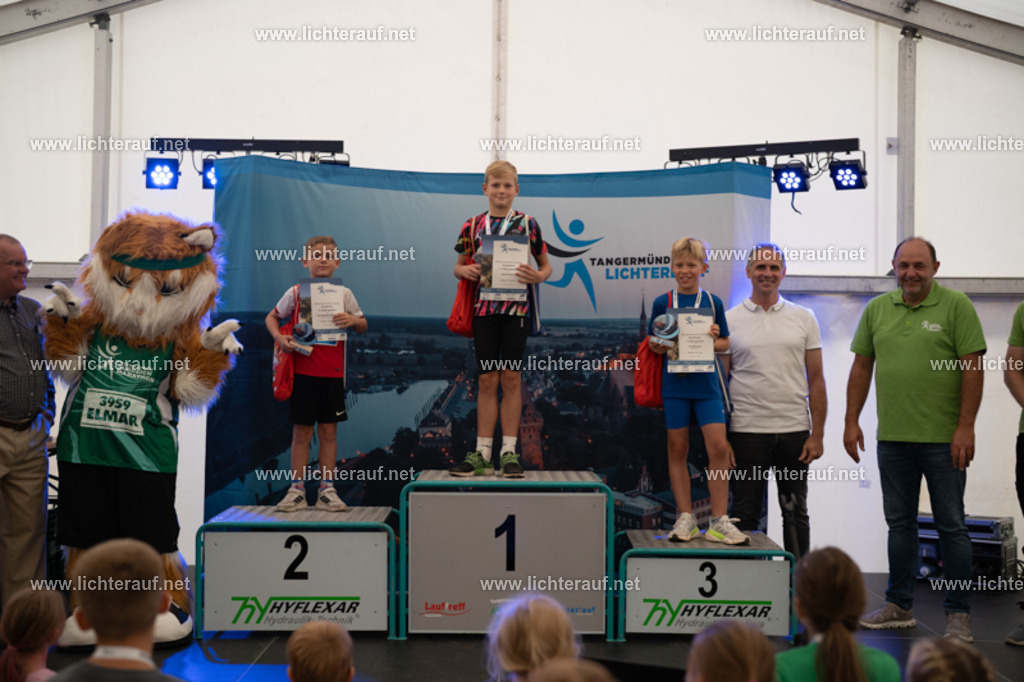 FSC08327 | Lichterlauf  - Realisiert mit Pictrs.com