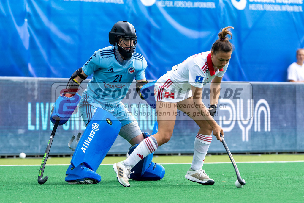 Final4_20240518-1322-0158 | Bonn, Deutschland, 18.05.2024:  in Aktion waehrend des Spiels der Deutsche Feldhockey-Meisterschaften 2024 zwischen Final 4 Damen Rot Weiss Köln - Mannheimer HC im Bonner THV am 18.05.2024 in Bonn, Deutschland. (Foto von Stephan Fehrmann)

Bonn, Germany, 18.05.2024:  in action during the game of Deutsche Feldhockey-Meisterschaften 2024 between Final 4 Damen Rot Weiss Köln - Mannheimer HC in Bonner THV at 18.05.2024 in Bonn, Deutschland. (Foto from Stephan Fehrmann)