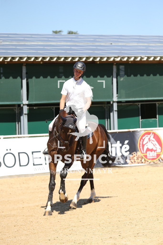 DL2Q9523 | Willkommen bei Brunnmayr - Design & Fotografie – Ihrem Spezialisten für Reitturniere und Pferdeveranstaltungen in Oberösterreich, Salzburg und Bayern! Seit über 17 Jahren sind wir leidenschaftlich dabei.