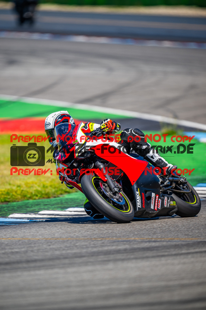 MaZZes_FotoMatrix_240520_6007705_7592 | GELB