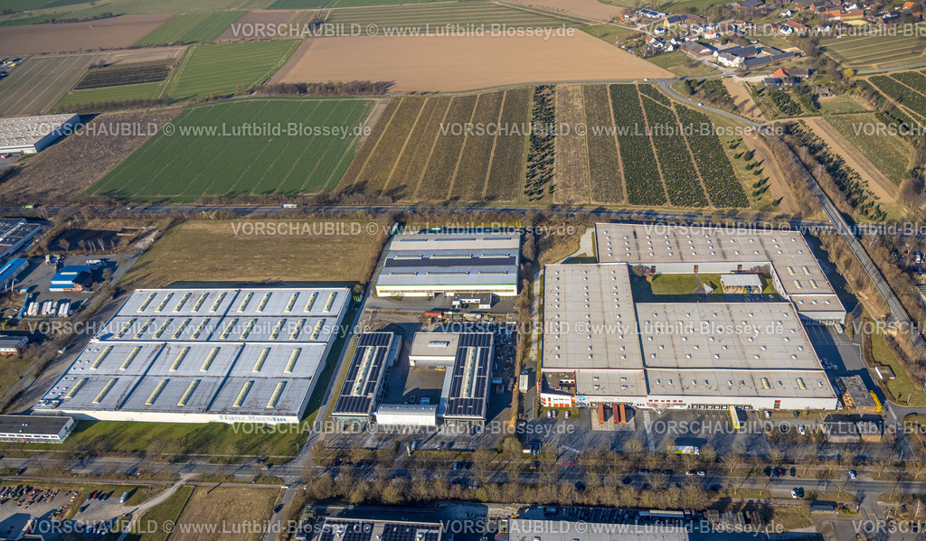 Soest250306735 | Luftbild, Gewerbegebiet Overweg mit Hasbro Deutschland GmbH und Magna Casting Soest Karosserieteileanbieter, Soest, Soester Börde, Nordrhein-Westfalen, Deutschland