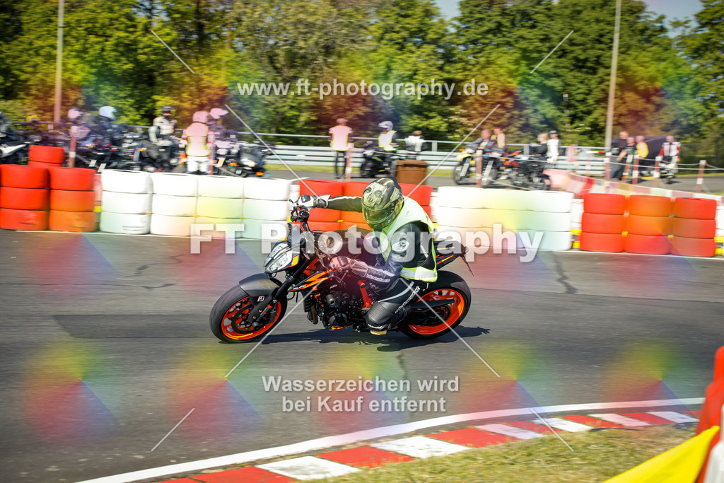 OBK_Mai_Justin_Uwe-10214 | Hier findet Ihr Bilder von Touristenfahrten auf der Nürburgring Nordschleife oder von anderen Veranstaltungen die ich besucht habe. Viel Spass beim Durch Schauen 