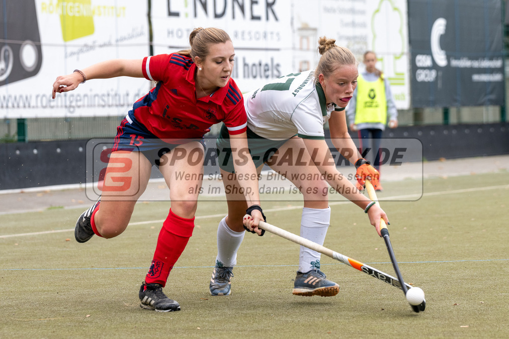 SFE_20231022_0066 | Deutsche Meisterschaft Weibliche U16 Finale Uhlenhorst Mülheim - Düsseldorfer HC am 22.10.2023 in Köln (Düsseldorfer Hockeyclub 1905 e.V.), Photo: Stephan Fehrmann 2023 (Sports-Gallery)