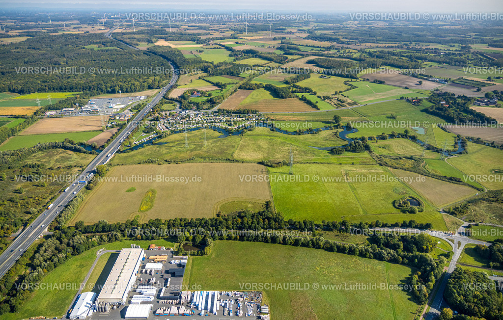 Hamm250900859 | Luftbild, Fluss Lippe Flussmäander Auenlandschaft Schmehauser Mersch, Autobahn A2, Wiesen und Felder, Autohof Lippetal und Campingplatz Uentrop Helbach - Lippetal, Uentrop, Hamm, Ruhrgebiet, Nordrhein-Westfalen, Deutschland