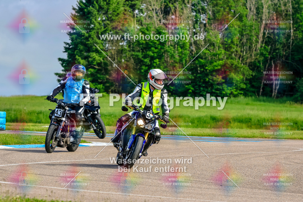MotoTeam-8375 | Hier findet Ihr Bilder von Touristenfahrten auf der Nürburgring Nordschleife oder von anderen Veranstaltungen die ich besucht habe. Viel Spass beim Durch Schauen 