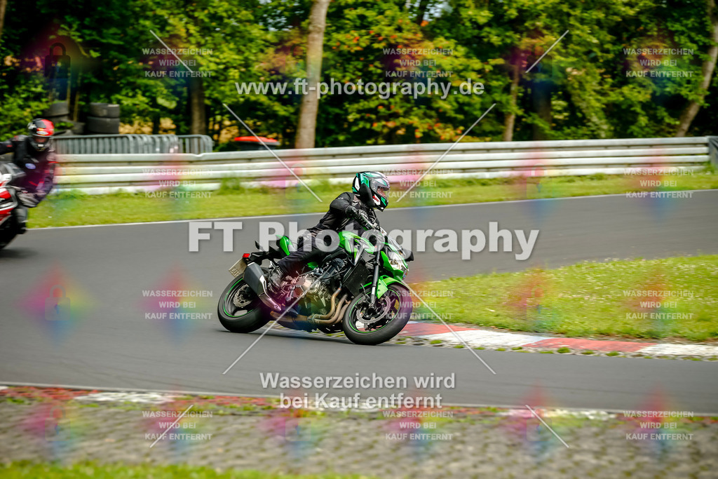 VBK-4337 | Hier findet Ihr Bilder von Touristenfahrten auf der Nürburgring Nordschleife oder von anderen Veranstaltungen die ich besucht habe. Viel Spass beim Durch Schauen 