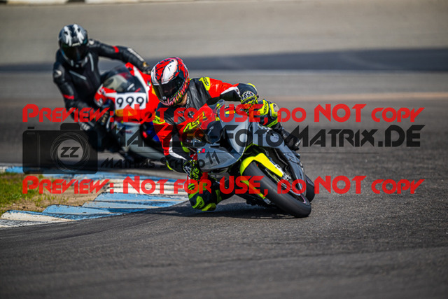 MaZZes_FotoMatrix_230410_8083 | ROT