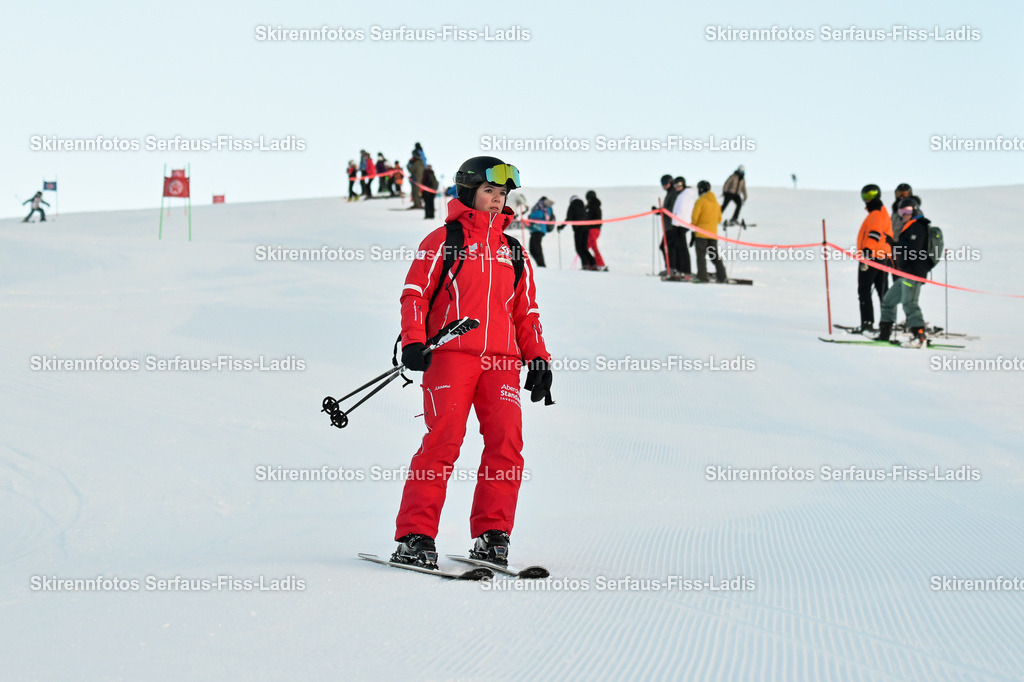 SRS_26.12.2025_0119 | SRS_26.12.2025_0119 - Realisiert mit Pictrs.com