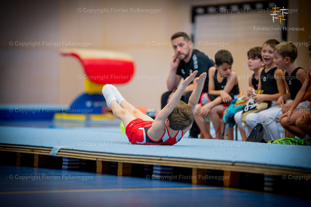 Promo-344 | "Fussifoto.com – Ihr Ansprechpartner für hochwertige Fotografie! Entdecken Sie kreative Bilder und professionelle Dienstleistungen. Kontaktieren Sie uns für Ihre Projekte!"