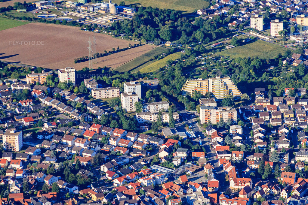 Luftbild: Am Leimbachring in Sandhausen im Bundesland Baden-Württemberg in Deutschland. Foto: IMG_51872.jpg vom 18.08.2012 durch Werner Riehm/FLY-FOTO.de