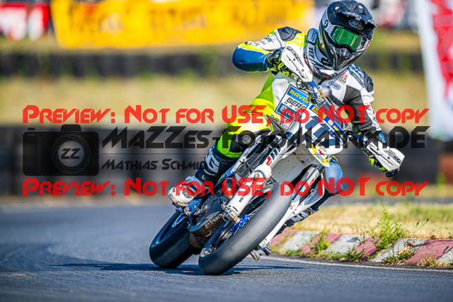 MaZZes_FotoMatrix_220529_5265 | Fotograf Mathias Schmid
Sportfotograf,
Eventfotograf,
Hochzeitsfotograf,
Portraitfotograf