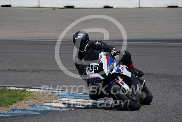 2022_05_10_PBK_32559 | Sportfotografie; SlowMotion; Video; Rennstrecke; Hafeneger; Speer; Racing; RSE; BMW; CBO; Trackday; Motorsportarena; Hockenheimring; Brno; Most; Barcelona; Valencia