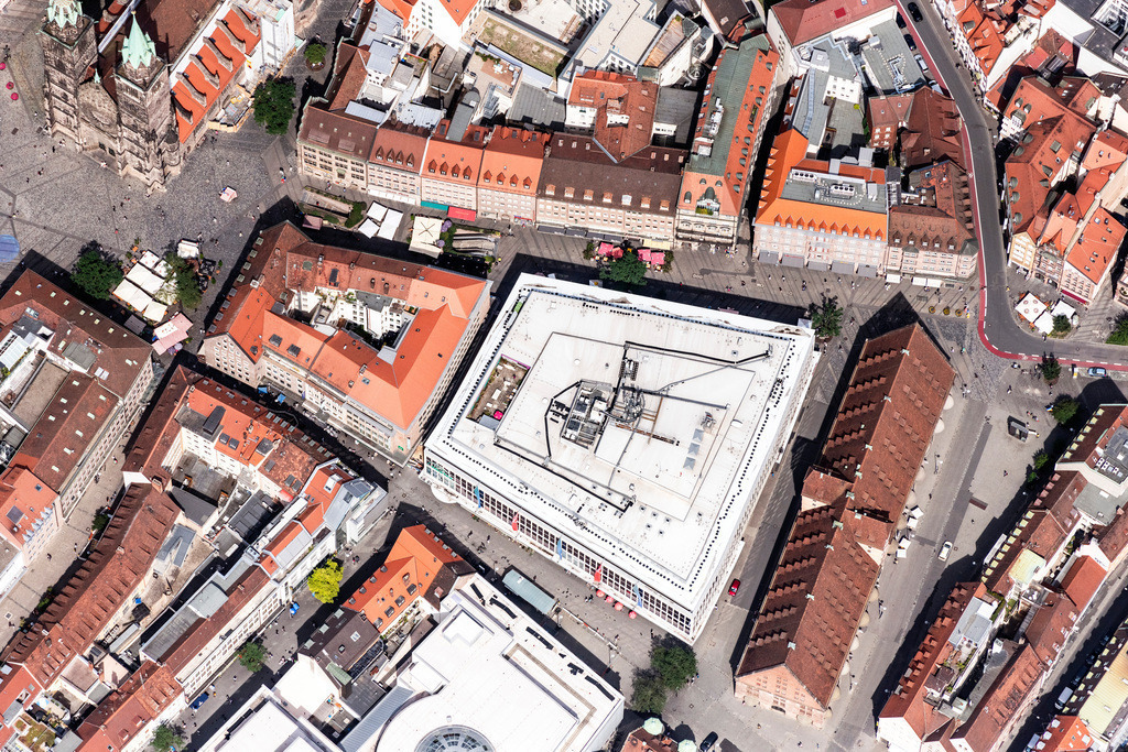 dr__0056904.jpg | NüRNBERG 13.07.2020 Gebäude des Einkaufszentrum Galeria Kaufhof Königstraße in Nürnberg im Bundesland Bayern, Deutschland. // Building of the shopping center Galeria Kaufhof Koenigstrasse in Nuremberg in the state Bavaria, Germany. Foto: Daniel Reiter