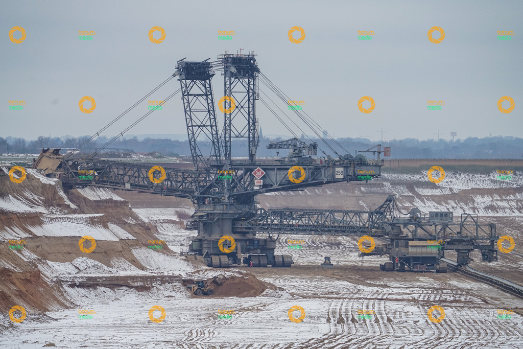 Tagebau Garzweiler leichter Schnee  | Foto: Daniel Böhm | bonum.media - Realisiert mit Pictrs.com