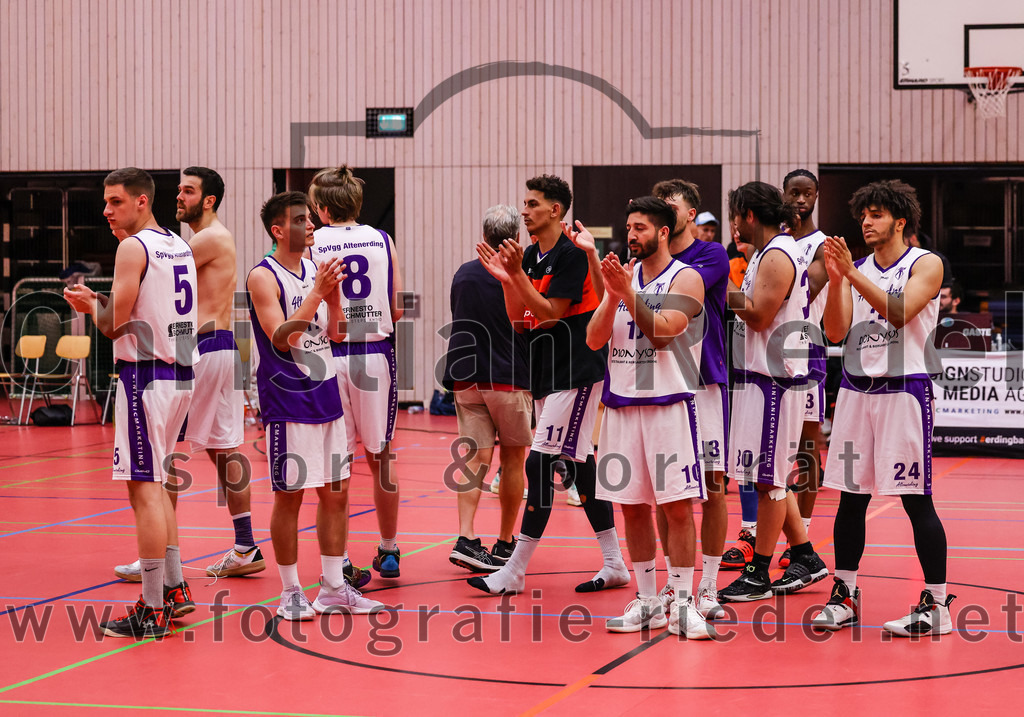 2022-05-29_117_SpVgg_Altenerding_gegen_Muenchen_Basket_2 | Erding, Deutschland, 29.05.2022:
Basketball, Bezirksliga 2021 / 2022, Herren Turnier der 2. der Aufstiegsrunden, SpVgg Altenerding gegen München Basket 2, Endergebnis: 

Foto: Christian Riedel / fotografie-riedel.net