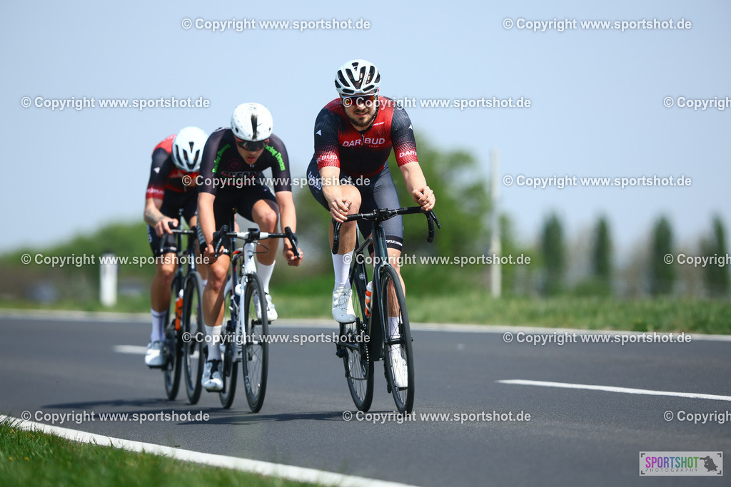 384_TRA55582 | Neusiedlersee Radmarathon 2026@sportshot_your_pictrs #yourpictures#roadtowm2029 #nrm #neusiedlerseeradmarathon #neusiedlersee #neusiedlerseetourismus #burgenland #mörbisch #nrm26 #burgenlandtourismus #voglundco #poweredbyburgenlandtourismus #radsport #rad #marathon #ucigranfondo #visitburgenland #ucigranfondoworldseries