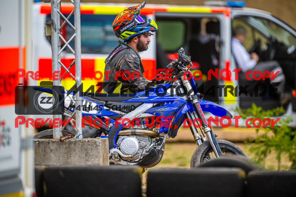 MaZZes_FotoMatrix_220528_0129 | Fotograf Mathias Schmid
Sportfotograf,
Eventfotograf,
Hochzeitsfotograf,
Portraitfotograf