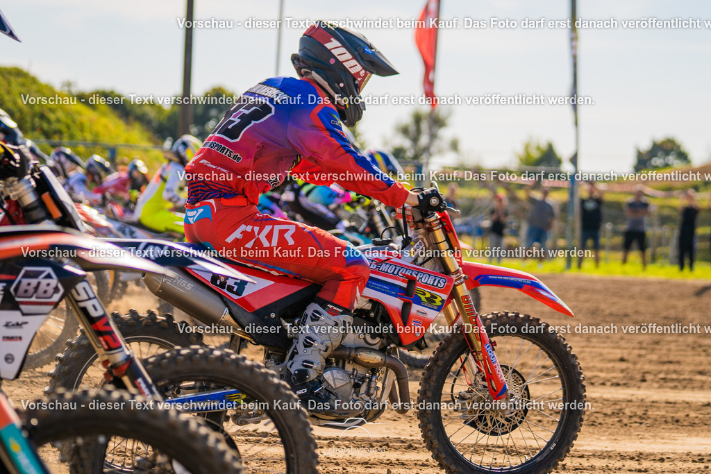 09_21_LM_Schenkenhorst-9122 | Sportfotografin aus Berlin-Brandenburg mit Fokus auf Motocross. Ich halte deine sportliche Leistung und echte Emotionen auf und neben der Strecke professionell fest. Entdecke die Fotos von deinem Rennen und bestelle sie direkt hier im Shop.