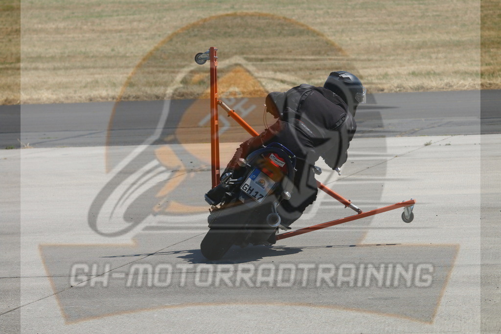 IMG_3098 | gh-motorradtraining-foto.de - Realisiert mit Pictrs.com