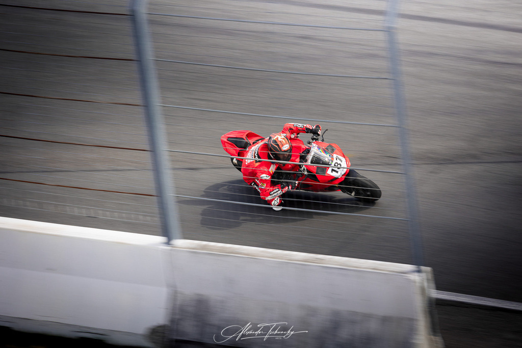 Ducati Trackday Hockenheimring 2026 | Entdecken Sie die faszinierende Welt von Alexander Tschuncky Arts: Kreative Fotografie, atemberaubende Automobilkunst und hochwertiger Bilderdruck. Lassen Sie sich inspirieren! - Realisiert mit Pictrs.com