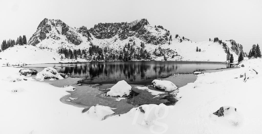 20231118-Emmental-56-Pano | Die ideale Geschenkidee für Naturliebhaber. Naturbilder von Marcel Gross Photography für ihr Zuhause in den verschiedensten Formaten und Materialien. - Realisiert mit Pictrs.com