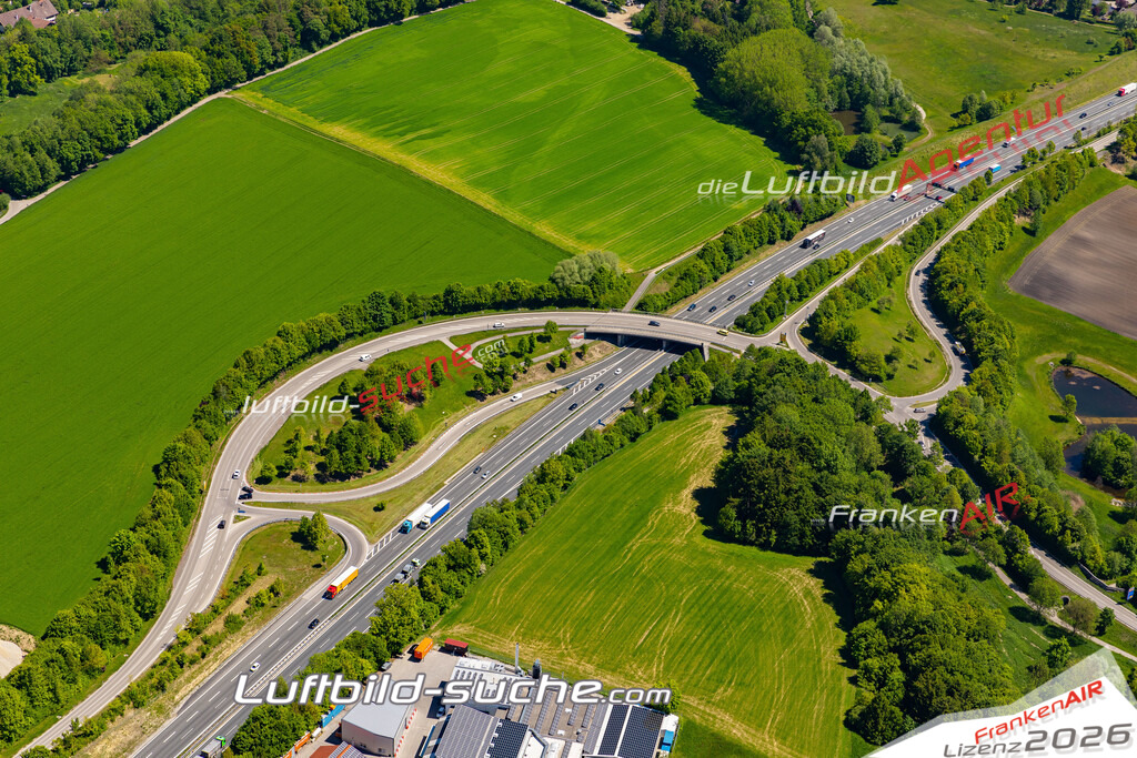 Aktuelles Luftbild von Giessuebl Greifenberg - Die Luftaufnahme wurde 2021 mittels UL-Flugzeug erstellt ( keine Drohne ) - hochauflösende Kamera-Systeme von  Canon -Beste Qualität - Für grossformatige Ausdrucke geeignet. Die Geschenkidee !