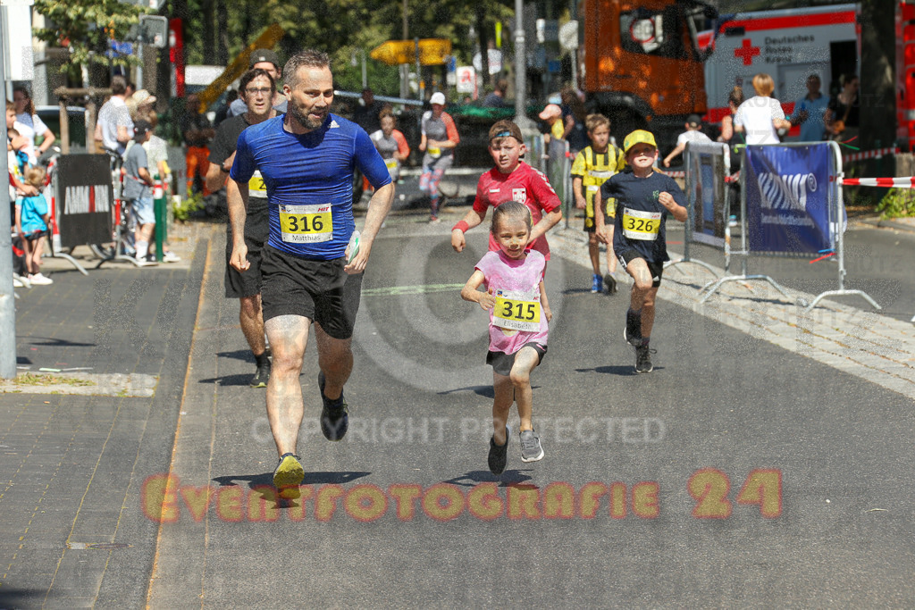 250621_1046_EX1_2509 | Sportfotografie im Rhein-Sieg Kreis, Köln, Bonn, NRW, Rheinland Pfalz, Hessen, etc. Unser Tätigkeitsfeld umfasst den Laufsport vom Volkslauf über den Marathon, Duathlon, Triathon bis zum Ultralauf wie Kölnpfad Ultra oder Schindertrail.