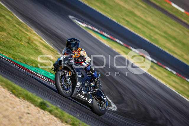 0022-260711LR-019_22 | Deine Full-Service-Agentur für ✔️Videoproduktionen und ✔️Motorsportfotografie Jetzt Angebot anfragen!