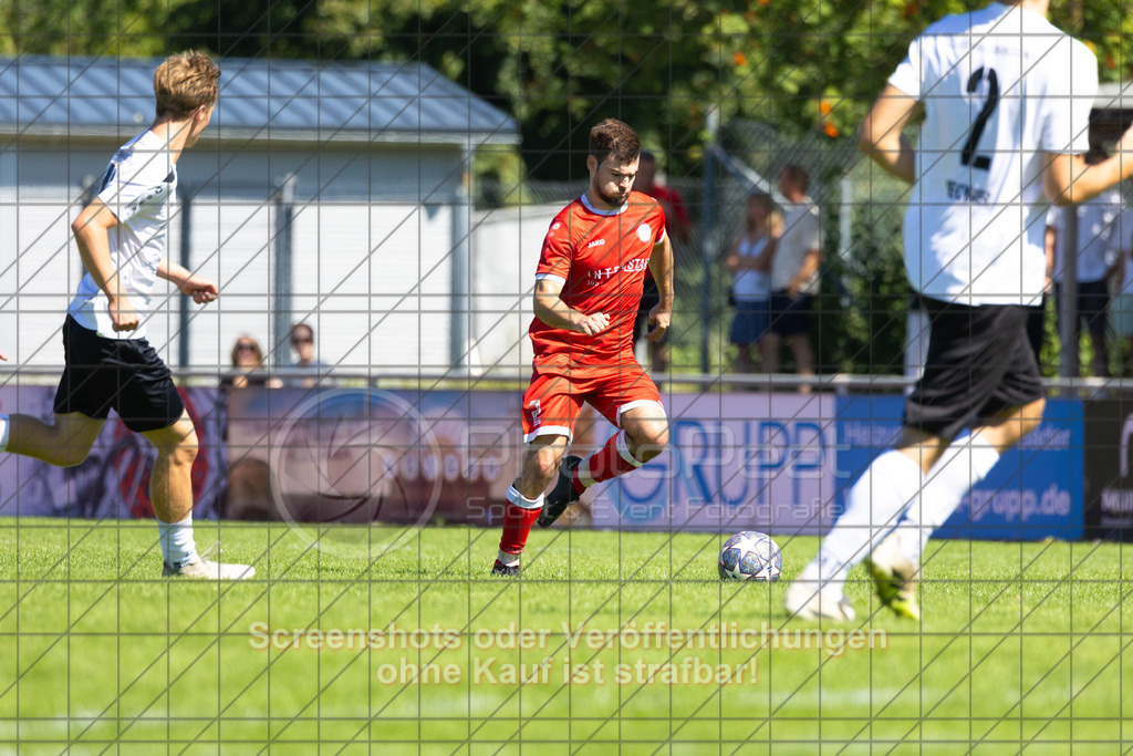 20260906_131617_0102_(c)_by_PhotoPeet | #,1.FC Donzdorf II (rot) vs. SGM Jebenhausen-Bezgenriet (weiß), Fußball, Kreisliga A3 - Bezirk Neckar/Fils, 02. Spieltag, Saison 2026/2027, Rasenplatz Lautertal Stadion, Süßener Straße 16, 73072 Donzdorf, 06.09.2026 - 13:00 Uhr,Foto: PhotoPeet / Sport- &amp; Eventfotografie / Peter Harich