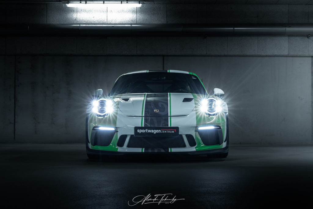 R6AT0305 _Alexander Tschuncky | Entdecken Sie die faszinierende Welt von Alexander Tschuncky Arts: Kreative Fotografie, atemberaubende Automobilkunst und hochwertiger Bilderdruck. Lassen Sie sich inspirieren! - Realisiert mit Pictrs.com