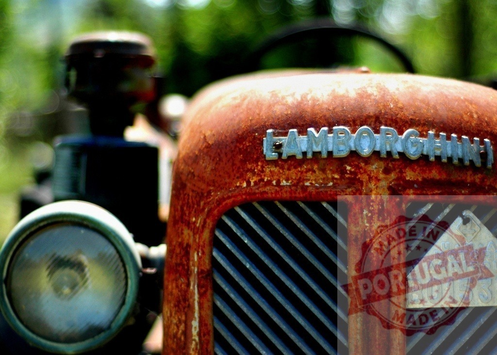Lamborghini tractor old farm vehicle front view | Old rusted Lamborghini tractor showcasing vintage farm machinery details - Realisiert mit Pictrs.com