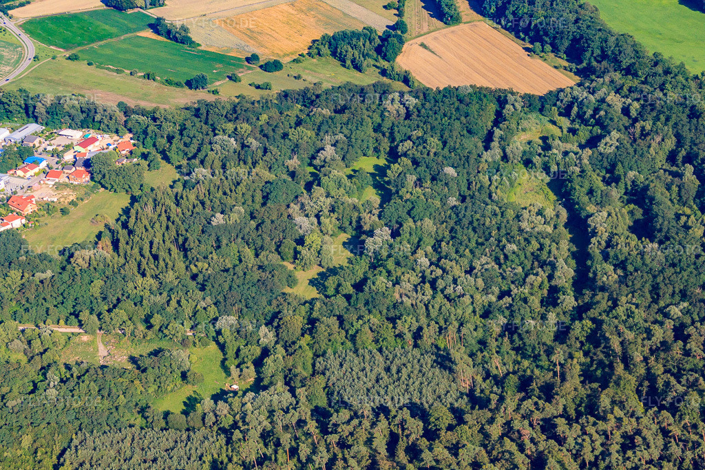Luftbild: Tongrube in Jockgrim im Bundesland Rheinland-Pfalz in Deutschland. Foto: IMG_42545.jpg vom 27.06.2011 durch Werner Riehm/FLY-FOTO.de