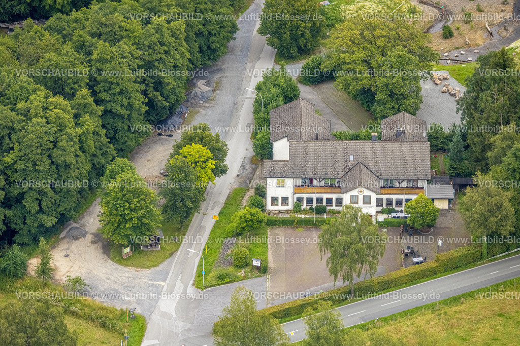 Warstein240712990Hirschberg | Luftbild, Birkenhof Gasthof und Pension in Hirschberg, Warstein, Sauerland, Nordrhein-Westfalen, Deutschland