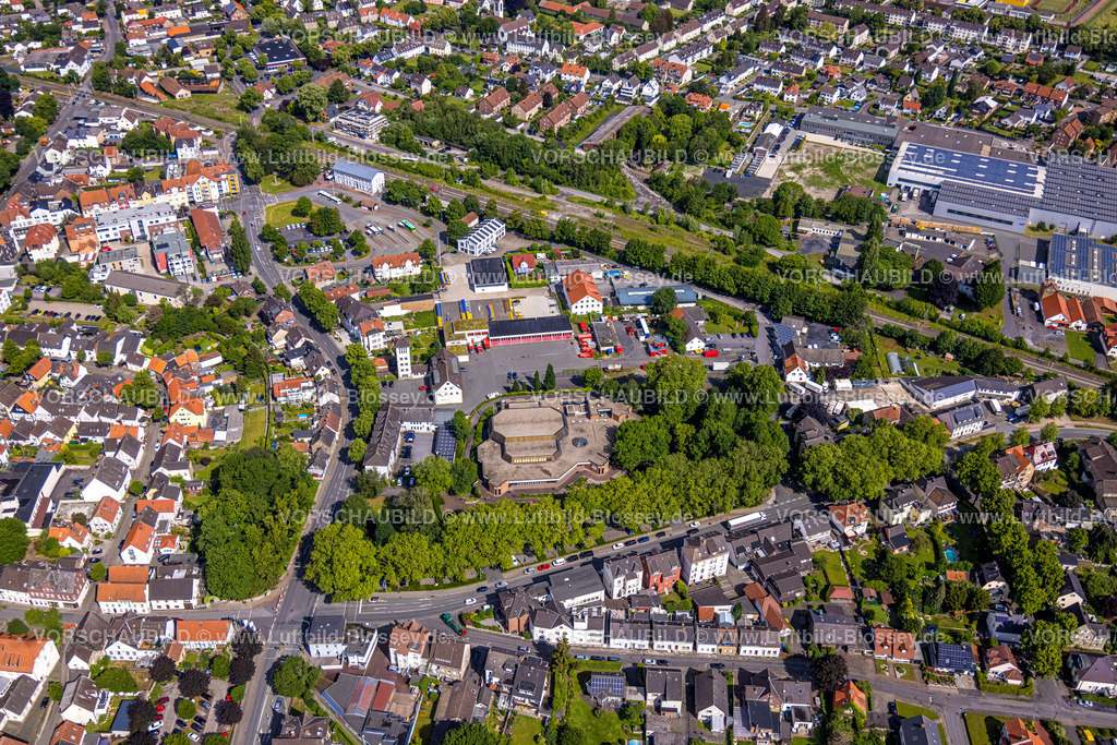 Werl220600706 | Luftbild, Stadthalle Werl, Stadtwerke Werl, Freiwillige Feuerwehr, Werl, Soester Boerde, Nordrhein-Westfalen, Deutschland