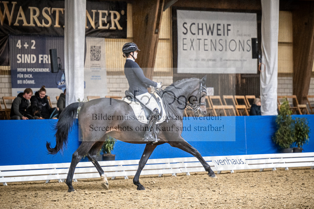 DOS_3259 | Entdecke hochwertige Reitturnierfotos von Foto Oger. Professionell, emotional und authentisch – jetzt Lieblingsmomente im Shop bestellen.Deutschlandweite Turnierfotografie. - Realisiert mit Pictrs.com