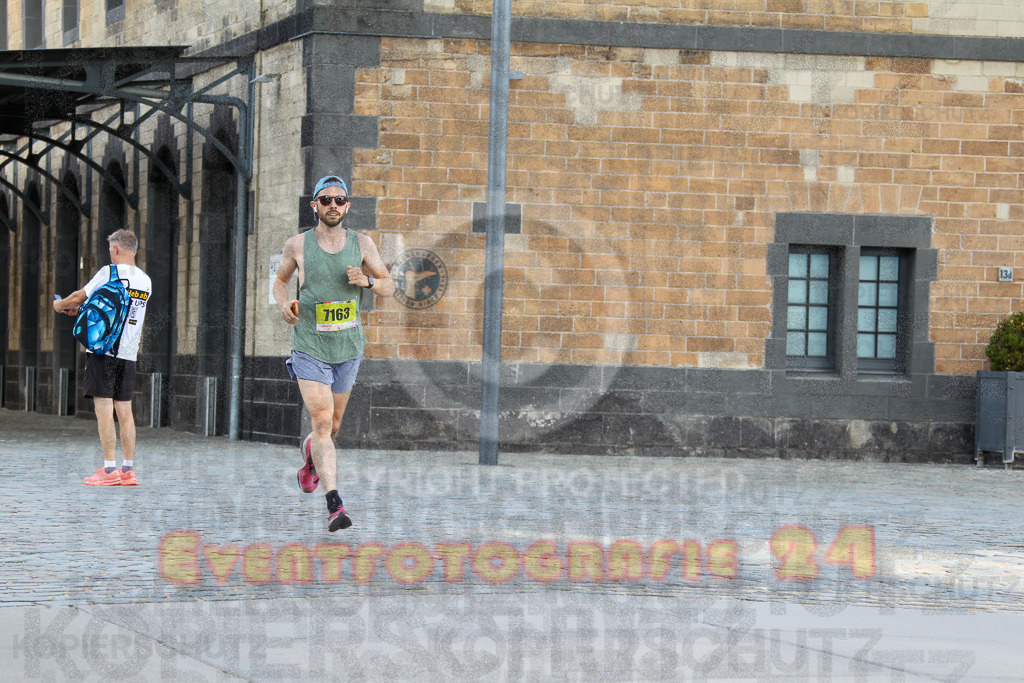 250920_1412_EV4_6927 | Sportfotografie im Rhein-Sieg Kreis, Köln, Bonn, NRW, Rheinland Pfalz, Hessen, etc. Unser Tätigkeitsfeld umfasst den Laufsport vom Volkslauf über den Marathon, Duathlon, Triathon bis zum Ultralauf wie Kölnpfad Ultra oder Schindertrail.