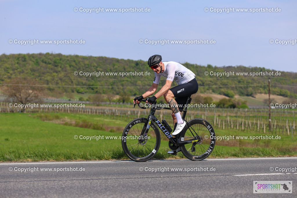 IMG_2150 | @sportshot_your_pictrs #yourpictures#roadtowm2029 #nrm #neusiedlerseeradmarathon #neusiedlersee #neusiedlerseetourismus #burgenland #mörbisch #nrm26 #burgenlandtourismus #voglundco #poweredbyburgenlandtourismus #radsport #rad #marathon #ucigranfondo #visitburgenland #ucigranfondoworldseries