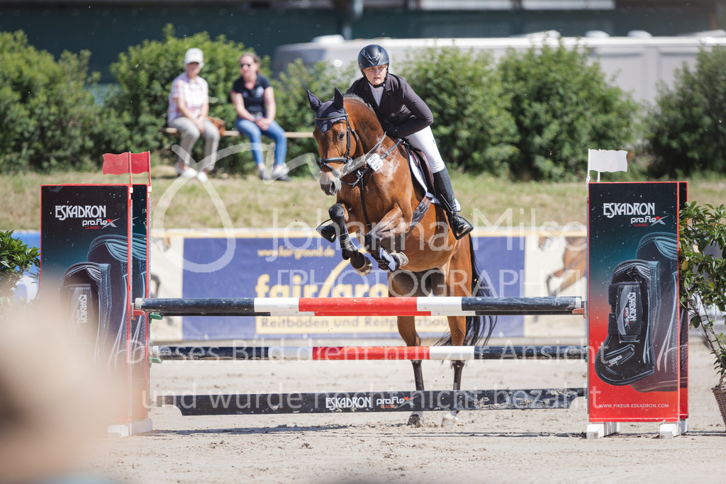 220612_LüPfSpTa_Stil-A2-317 | Lützower Pferdesporttage
Stilspringprüfung Kl.A** geschlossen
12.06.2022