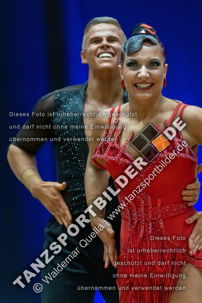 20230114-13554 | Hier finden Sie Tanz Bilder vom Latein und Standard Formationen tanzen. Sportbilder vom Tanzsport. Schöne Fotos und von Weltmeisterschaft, Europameisterschaft, Bundesliga, Regionalliga, Oberliga und Landesliga sowie von GOC Stuttgart, DanceComp, WM Bremen