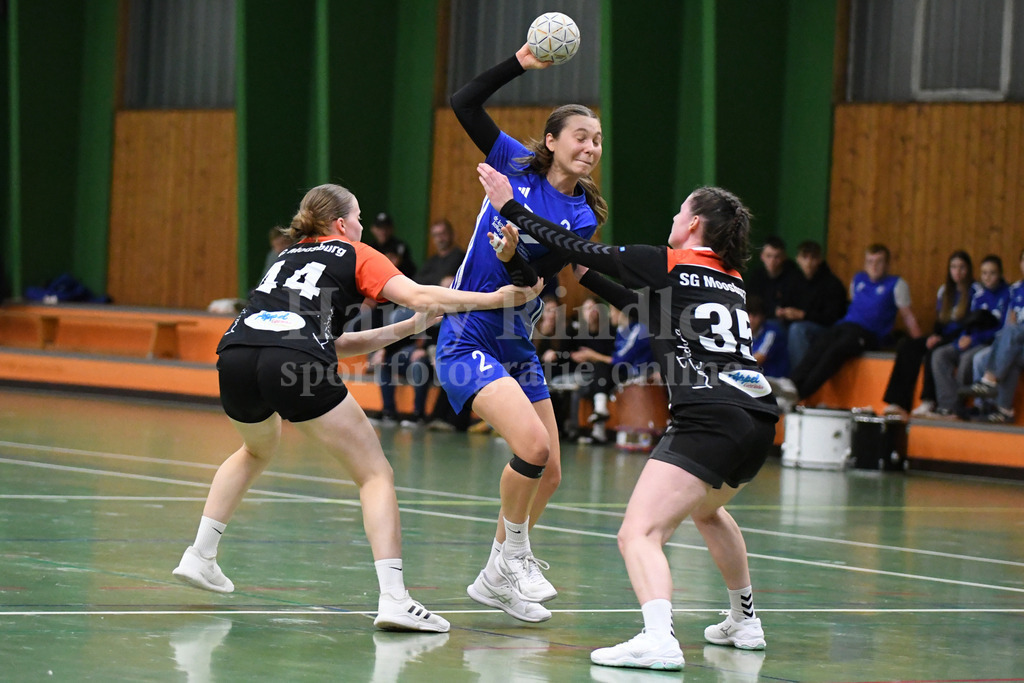 SSG Metten Damen : SG Moosburg | Paula Gäck (SSG Metten Damen #2) - Realisiert mit Pictrs.com