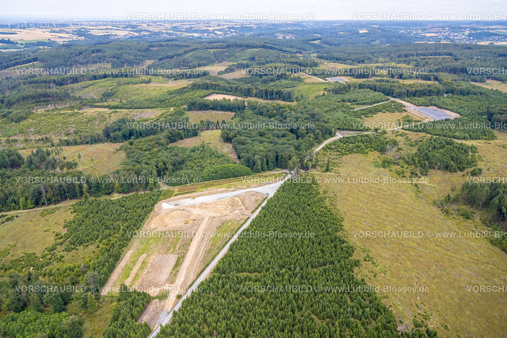 Warstein240712916ArnsbergerWald | Luftbild, Arnsberger Wald mit Baustellen für Windräder, Fernsicht ins Sauerland, Sichtigvor, Warstein, Sauerland, Nordrhein-Westfalen, Deutschland
