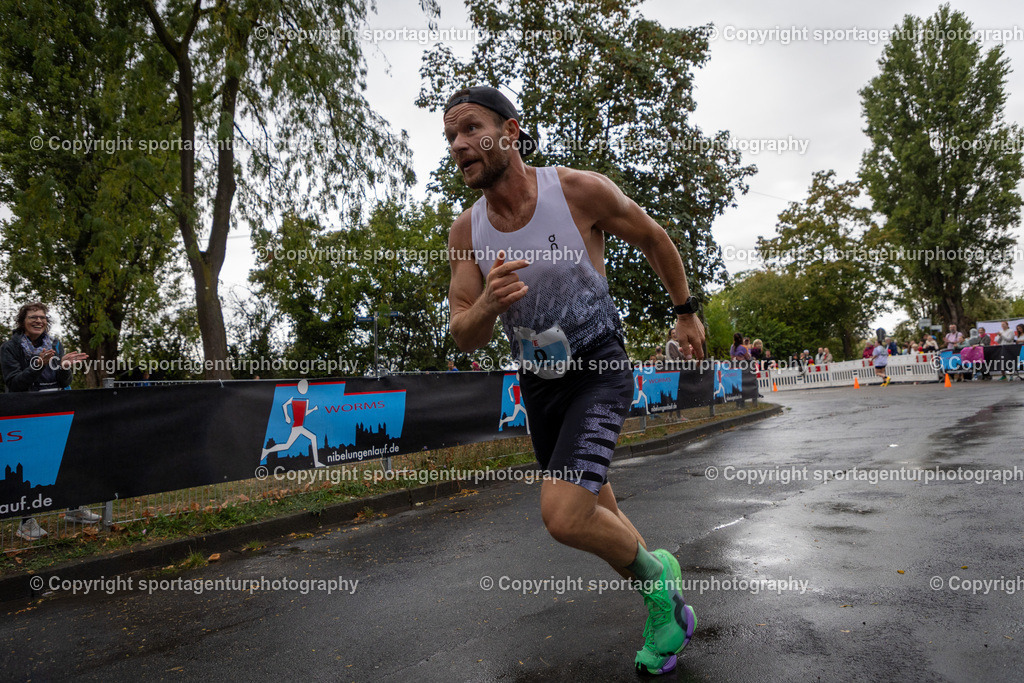 23. Wormser Nibelungenlauf | 10km Lauf + Walker - Realisiert mit Pictrs.com